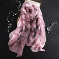 Châle élégant en soie rose lotus avec broderie florale 3D et détails en dentelle - Violet Poudré + Rose Clair