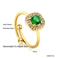 Détail de la bague émeraude ajustable plaquée or avec cristaux et dimensions de taille - Bague réglable carrée halo (RI142601G)