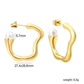 Goldene wellenförmige C-Ohrringe mit weißen Perlen im minimalistischen flüssigen Design - Unregelmäßiger Wellenstil (EA5A470AG)