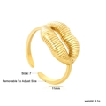 Detailansicht des goldenen offenen Rings mit 11 mm Breite und verstellbarem Design - Goldenes Lippenmodell (RI166907G)