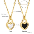 Détail du pendentif cœur en acier inoxydable doré 18k avec faces blanche et noire - Style Coeur en Coquille Noir et Blanc Double Face (NE2C120AG)