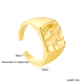 Detail eines 12mm verstellbaren Rings mit gehämmerter Goldoberfläche und offener Ringschiene - Größe 7 (Verstellbar) / Gold (RI174507G)