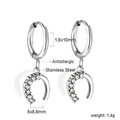 Vue macro de boucles d'oreilles en U en acier inoxydable avec diamants et tailles - Fer à Cheval Forme U Argent (EA579402S)