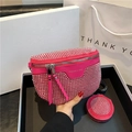 Bolso bandolera rojo rosa brillante con tachuelas plateadas y monedero redondo a juego - Rosa Rojo