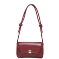 Retro burgundy baguette bag with crocodile texture and gold metallic buckle detail - Red Stone Pattern
