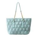 Gesteppte Cloud-Tasche in Minzgrün mit Blumenstickerei und Kettenriemen - Grün