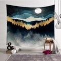 Détail d'une tapisserie paysage nordique avec ciel étoilé et montagnes sur mur blanc - Style 23