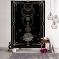 Tarot-Wandteppich mit Mondphasen-Design an weißer Ziegelwand in gemütlichem Wohnzimmer - 150*100cm (Gebürstet) / Modell 1