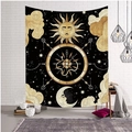 Astrologie-Wandteppich mit Sonnen- und Mondmotiv und Sternenkarte auf Ziegelwand - Astrologische Sternkarte (Stil-8)