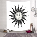 Böhmischer Wandteppich mit Sonne und Mond Motiv für die Wanddeko auf weißem Ziegel - 95x73cm (Gebürstet) / Stil-2 (Schwarz & Weiß Sonne Mond)