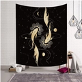 Himmlischer schwarzer Wandteppich mit goldenen Koi-Fischen und mystischem Mond-Design - Goldene Koi-Fische (Stil-10)