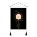 Tapisserie nordique noire avec totem soleil et lune dorés, barre en bois et glands noirs - Style-5 (Soleil Lune Astrologie Noir)