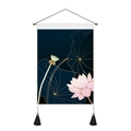 Detail van modern lotus wandkleed met roze bloemen en gouden randen op blauw canvas - 35x50cm / Donkerblauwe Lotusstijl (Stijl 1)