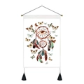 Dettaglio di arazzo boho con farfalle colorate e piume per decorazione murale - Taglia Standard / Acchiappasogni Malocchio (Modello 3)