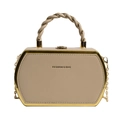 Beige hexagonale Box-Tasche mit Goldmetallrahmen und gedrehtem Griff aus Kunstleder - Khaki