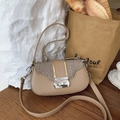 Elegante borsa baguette kaki con patta intrecciata e chiusura in metallo argentato - Cachi