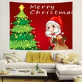 Détail d'une tapisserie murale Joyeux Noël avec Père Noël et sapin dans un salon - 95x73cm / Style 2
