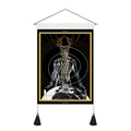 Dettaglio dell'arazzo tarocchi boho con colonna vertebrale, serpente e nappe nere - 35x50cm / Principe di Spade