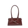 Bolso de hombro chic en cuero brillante rojo oscuro con hebilla metálica y estilo Y2K - Rojo