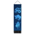 Detailansicht Wandteppich mit Capricorn, Taurus, Virgo Motiven und schwarzen Fransen - 32.5x130cm / Steinbock-Stier-Jungfrau (Stil 1)