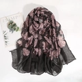 Voile-Schal mit Blumenmuster auf dunklem Grund, leichtes modisches Damen-Schultertuch - 180*85CM / Dunkelgrau