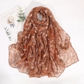 Écharpe en voile à motif floral marron et blanc avec carte d'art et décor végétal - café