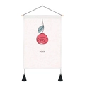 Dettaglio di un arazzo in tessuto con disegno di rosa, nappe nere e asta di legno - Stile 3 / 35x50cm