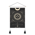 Detail eines Tarot-Wandteppichs mit Mond- und Sonnensymbolen auf schwarzem Canvas - 35x50cm / Astrologische Geometrie (Stil 4)