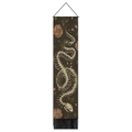Detalle de tapiz gótico de esqueleto de serpiente con flores vintage y borlas negras - 32.5x130cm / Patrón De Esqueleto De Serpiente y Flores Oscuras (Estilo 3)