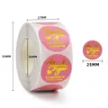 Vue détaillée des autocollants merci rose doré 25mm, rouleaux de 500 pour emballages - Style Merci Lettres Or Rose (C206) / 25mm/500 Autocollants