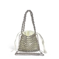 Sac à main argenté fait main en perles avec pochette intérieure en satin blanc crème - Argent
