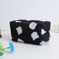 Dettaglio della trousse in velluto a coste nero con stampa orsetti e zip in metallo argento - Nero
