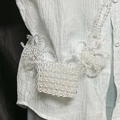 Elegante borsa mini a tracolla con perline trasparenti dal design intrecciato a mano - Trasparente