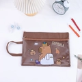 Dettaglio della borsa portadocumenti Capybara a doppio strato con chiusura lampo - Ya! Capibara