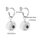 Detail of C-shaped stainless steel earrings with black shell inlay and size measurements - Silver (EA56580BS)