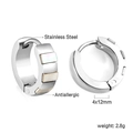Détails macro de boucles d'oreilles en acier argenté avec incrustation de nacre et 12mm - Huggie Argenté Avec Plusieurs Nacres Rectangulaires (EA32260AS)