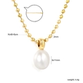 Detail van gouden kralenketting met glanzende ovale parel en verstelbare S925 sluiting - Gouden Bolletjesketting + Enkele Parel (NE2F630AG)