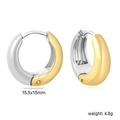 Detail of two-tone gold and silver circular hoop earrings with 15.5x15mm dimensions - Gold Silver Bicolor Hoop Style (EA339801M)