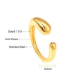 Detail van vergulde roestvrijstalen open ring met 6,3 mm breedte en maatmarkeringen - US 6 / Minimalistische Gouden Open Stijl (RI121006-8G)