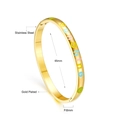 Détail du bracelet en acier doré 65mm avec texte Sunshine et motifs citronnés - Style Lettre Sunshine Or (BR92030MG)