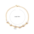Detail view of 20cm gold-plated pearl bracelet with 7mm white pearls and dimensions - White Faux Pearl Style (BR204801G)