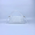 Bolso tipo almohada de cuentas de cristal hechas a mano con asa y correa de metal dorado - Transparente