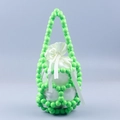 Detalle del bolso de cuentas verde claro con bolsa interior de satén blanco con cordón - Verde Fluorescente