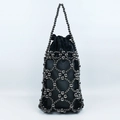 Detail der handgefertigten Perlenhandtasche mit dunklen Perlen und Satin-Innenbeutel - Gunmetal