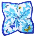 Carré de soie avec bordure bleue orné de motifs de fleurs et de papillons - Papillon Bleu