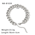 Detail of silver Cuban chain bracelet with dimensions 1cm width and lobster clasp - Simple Polished Cuban Chain (NB-B1039) / Silver