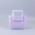 Sac à main artisanal en perles lavande avec poignée carrée et texture géométrique - Violet