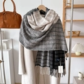 Sciarpa scozzese invernale con nappe, scialle a quadri bicolore reversibile da donna - Nero