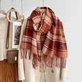 Sciarpa a quadri con nappe in rosso e arancione per outfit moda autunno inverno - Rosso