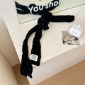 Minimalist black chunky cable knit skinny scarf with a white woven label detail - Black